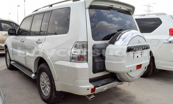 Buy Import Mitsubishi Pajero White Car in Import - Dubai in Al Jazirah State Buy Import Mitsubishi Pajero White Car in Import - Dubai in Al Jazirah State