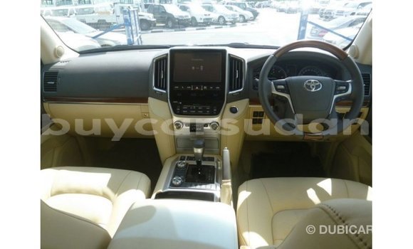 Buy Import Toyota Land Cruiser Brown Car in Import - Dubai in Al Jazirah State Buy Import Toyota Land Cruiser Brown Car in Import - Dubai in Al Jazirah State