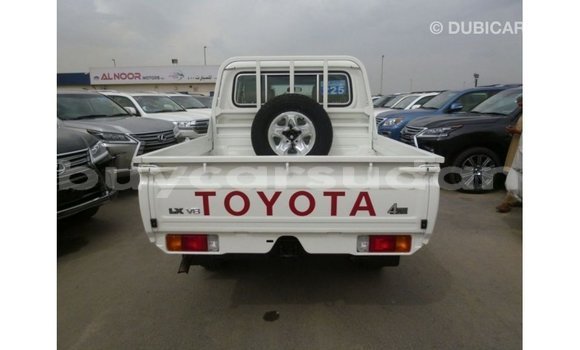 Buy Import Toyota Land Cruiser White Car in Import - Dubai in Al Jazirah State Buy Import Toyota Land Cruiser White Car in Import - Dubai in Al Jazirah State