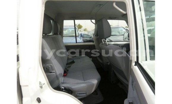 Buy Import Toyota Land Cruiser White Car in Import - Dubai in Al Jazirah State Buy Import Toyota Land Cruiser White Car in Import - Dubai in Al Jazirah State