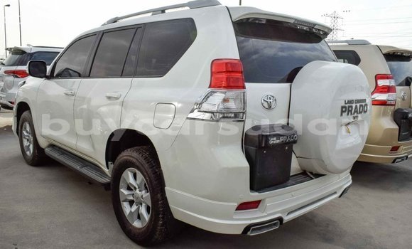 Acheter Import Voiture Toyota Prado Blanc à Import - Dubai, État d'Al Jazirah Acheter Import Voiture Toyota Prado Blanc à Import - Dubai, État d'Al Jazirah