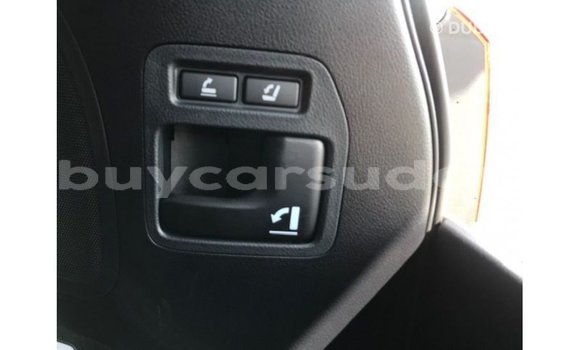 Buy Import Toyota Land Cruiser White Car in Import - Dubai in Al Jazirah State Buy Import Toyota Land Cruiser White Car in Import - Dubai in Al Jazirah State