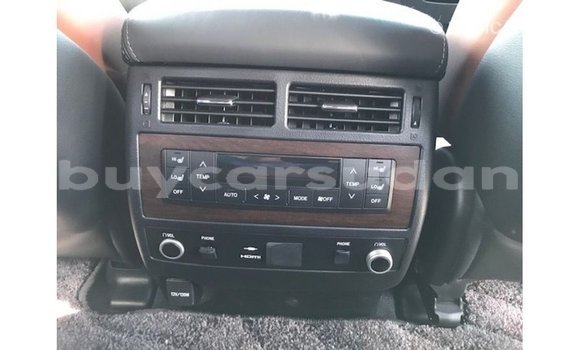 Buy Import Toyota Land Cruiser White Car in Import - Dubai in Al Jazirah State Buy Import Toyota Land Cruiser White Car in Import - Dubai in Al Jazirah State