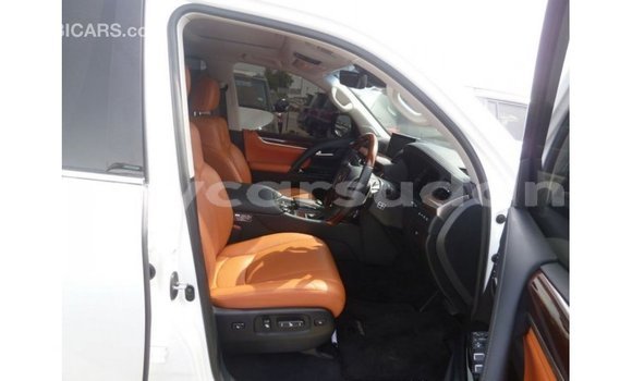 Buy Import Lexus LX White Car in Import - Dubai in Al Jazirah State Buy Import Lexus LX White Car in Import - Dubai in Al Jazirah State