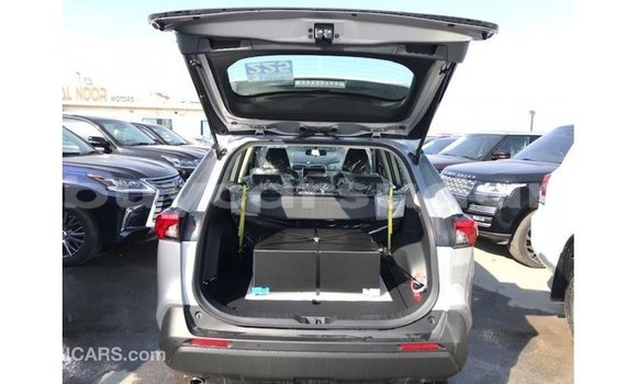 Buy Import Toyota HiAce Other Truck in Import - Dubai in Al Jazirah State Buy Import Toyota HiAce Other Truck in Import - Dubai in Al Jazirah State