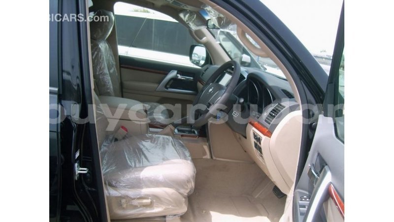 Big with watermark toyota land cruiser al jazirah state import dubai 2763