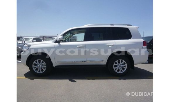 Buy Import Toyota Land Cruiser White Car in Import - Dubai in Al Jazirah State Buy Import Toyota Land Cruiser White Car in Import - Dubai in Al Jazirah State