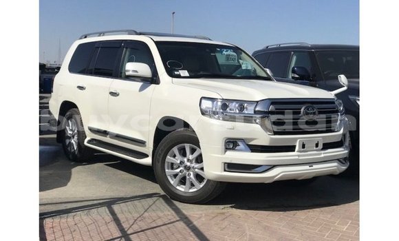 Buy Import Toyota Land Cruiser White Car in Import - Dubai in Al Jazirah State Buy Import Toyota Land Cruiser White Car in Import - Dubai in Al Jazirah State