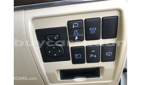Buy Import Toyota Land Cruiser White Car in Import - Dubai in Al Jazirah State Buy Import Toyota Land Cruiser White Car in Import - Dubai in Al Jazirah State