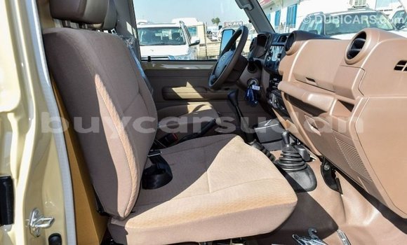 Buy Import Toyota Land Cruiser Beige Car in Import - Dubai in Al Jazirah State Buy Import Toyota Land Cruiser Beige Car in Import - Dubai in Al Jazirah State