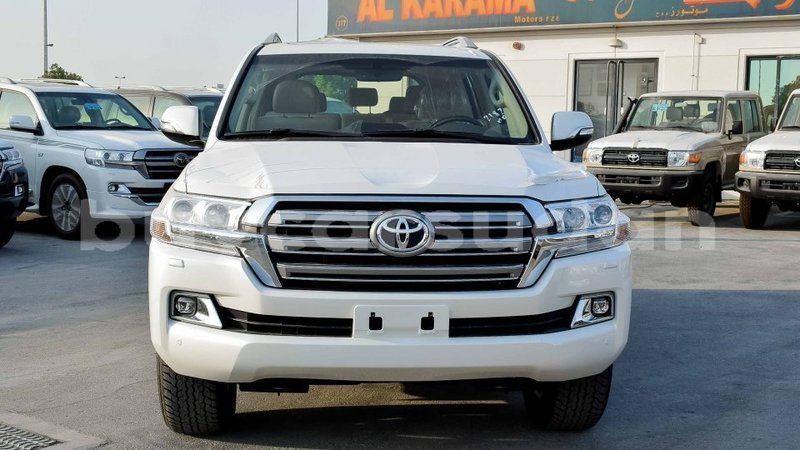 Big with watermark toyota land cruiser al jazirah state import dubai 2776