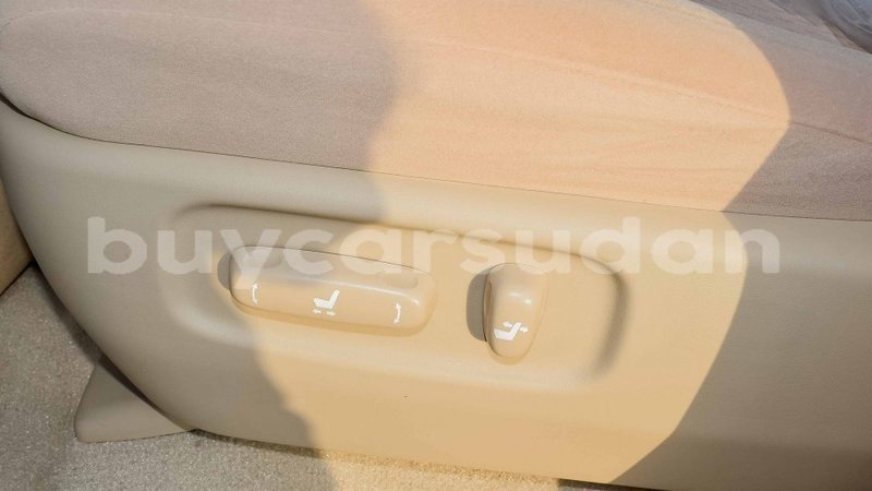 Big with watermark toyota land cruiser al jazirah state import dubai 2776