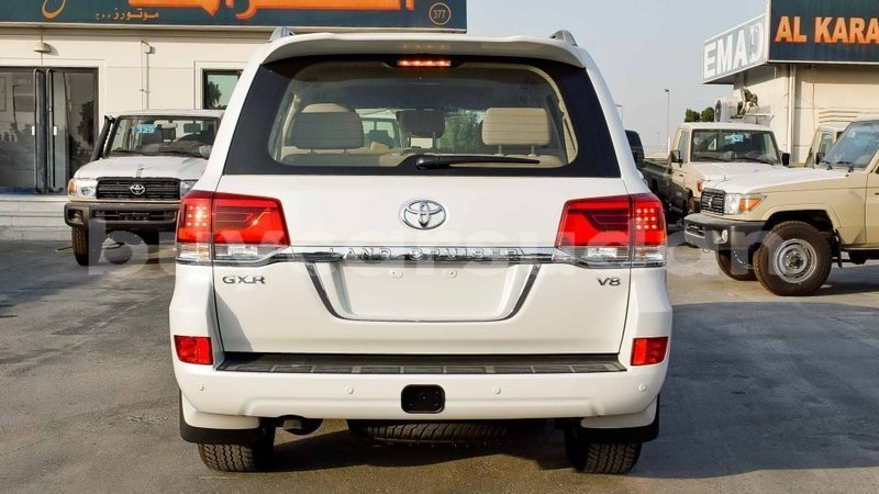 Big with watermark toyota land cruiser al jazirah state import dubai 2776
