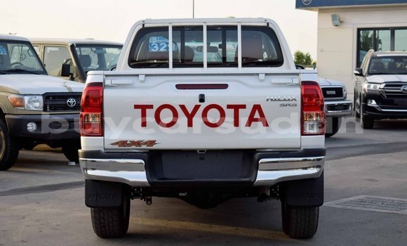 Buy Import Toyota Hilux White Car in Import - Dubai in Al Jazirah State Buy Import Toyota Hilux White Car in Import - Dubai in Al Jazirah State