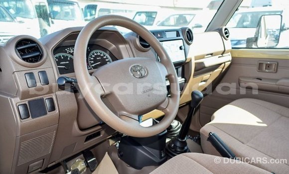 Buy Import Toyota Land Cruiser Beige Car in Import - Dubai in Al Jazirah State Buy Import Toyota Land Cruiser Beige Car in Import - Dubai in Al Jazirah State