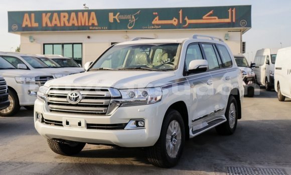 Buy Import Toyota Land Cruiser White Car in Import - Dubai in Al Jazirah State Buy Import Toyota Land Cruiser White Car in Import - Dubai in Al Jazirah State