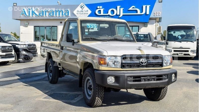 Big with watermark toyota land cruiser al jazirah state import dubai 2791
