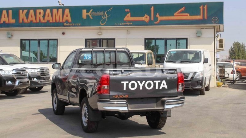 Big with watermark toyota hilux al jazirah state import dubai 2792