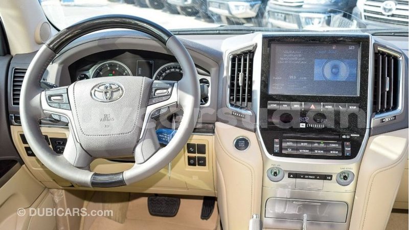 Big with watermark toyota land cruiser al jazirah state import dubai 2793