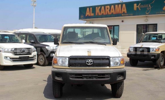 Buy Import Toyota Land Cruiser Beige Car in Import - Dubai in Al Jazirah State Buy Import Toyota Land Cruiser Beige Car in Import - Dubai in Al Jazirah State