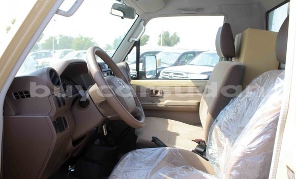 Buy Import Toyota Land Cruiser Beige Car in Import - Dubai in Al Jazirah State Buy Import Toyota Land Cruiser Beige Car in Import - Dubai in Al Jazirah State