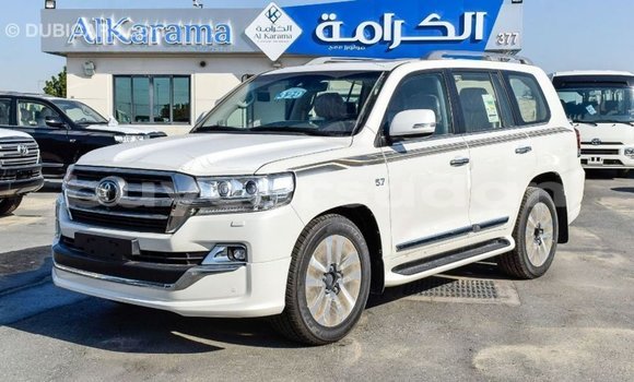 Buy Import Toyota Land Cruiser White Car in Import - Dubai in Al Jazirah State Buy Import Toyota Land Cruiser White Car in Import - Dubai in Al Jazirah State