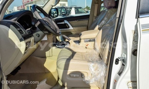 Buy Import Toyota Land Cruiser White Car in Import - Dubai in Al Jazirah State Buy Import Toyota Land Cruiser White Car in Import - Dubai in Al Jazirah State