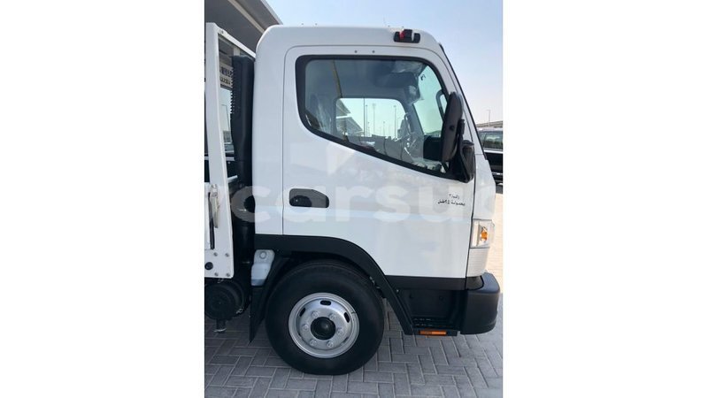 Big with watermark mitsubishi carisma al jazirah state import dubai 2800