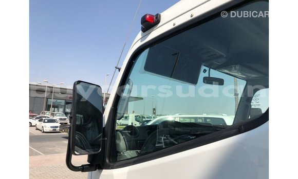 Buy Import Mitsubishi Carisma White Car in Import - Dubai in Al Jazirah State Buy Import Mitsubishi Carisma White Car in Import - Dubai in Al Jazirah State