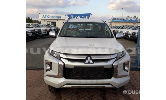 Buy Import Mitsubishi L200 White Car in Import - Dubai in Al Jazirah State Buy Import Mitsubishi L200 White Car in Import - Dubai in Al Jazirah State