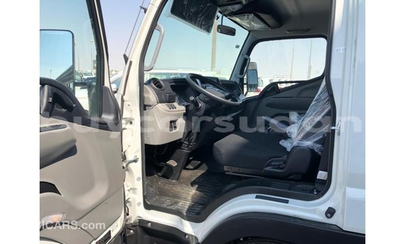 Buy Import Mitsubishi Carisma White Car in Import - Dubai in Al Jazirah State Buy Import Mitsubishi Carisma White Car in Import - Dubai in Al Jazirah State