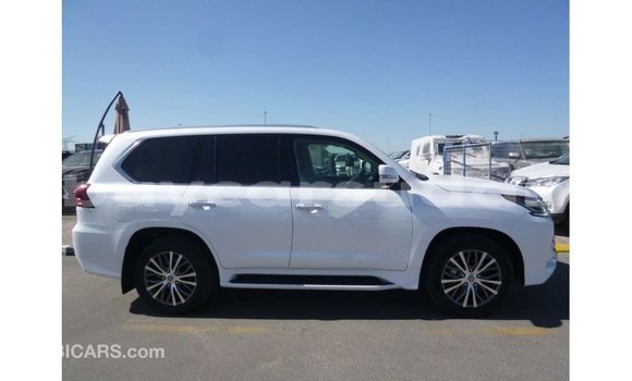 Buy Import Lexus LX White Car in Import - Dubai in Al Jazirah State Buy Import Lexus LX White Car in Import - Dubai in Al Jazirah State