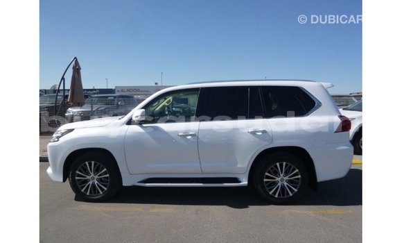 Buy Import Lexus LX White Car in Import - Dubai in Al Jazirah State Buy Import Lexus LX White Car in Import - Dubai in Al Jazirah State