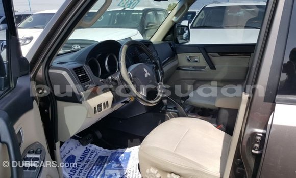Buy Import Mitsubishi Pajero Brown Car in Import - Dubai in Al Jazirah State Buy Import Mitsubishi Pajero Brown Car in Import - Dubai in Al Jazirah State