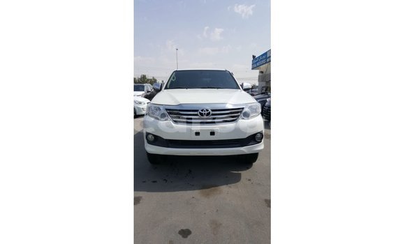 Buy Import Toyota Fortuner White Car in Import - Dubai in Al Jazirah State Buy Import Toyota Fortuner White Car in Import - Dubai in Al Jazirah State
