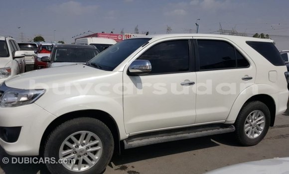 Buy Import Toyota Fortuner White Car in Import - Dubai in Al Jazirah State Buy Import Toyota Fortuner White Car in Import - Dubai in Al Jazirah State