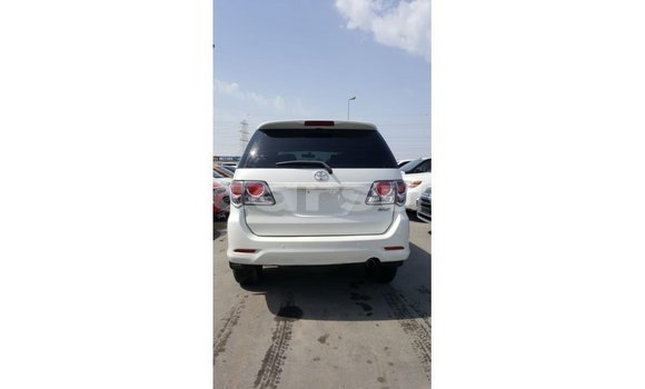 Buy Import Toyota Fortuner White Car in Import - Dubai in Al Jazirah State Buy Import Toyota Fortuner White Car in Import - Dubai in Al Jazirah State