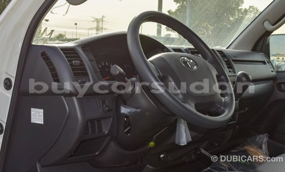 Buy Import Toyota Hiace White Car in Import - Dubai in Al Jazirah State Buy Import Toyota Hiace White Car in Import - Dubai in Al Jazirah State