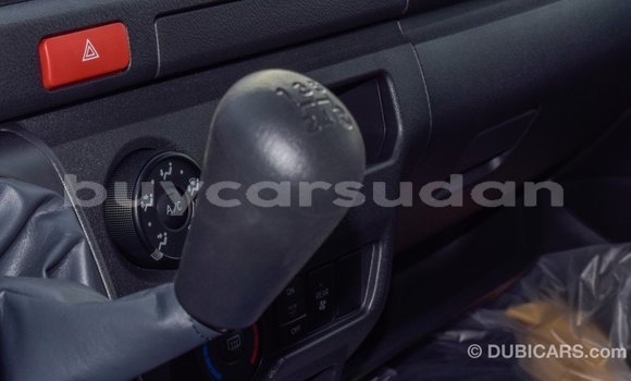 Buy Import Toyota Hiace White Car in Import - Dubai in Al Jazirah State Buy Import Toyota Hiace White Car in Import - Dubai in Al Jazirah State