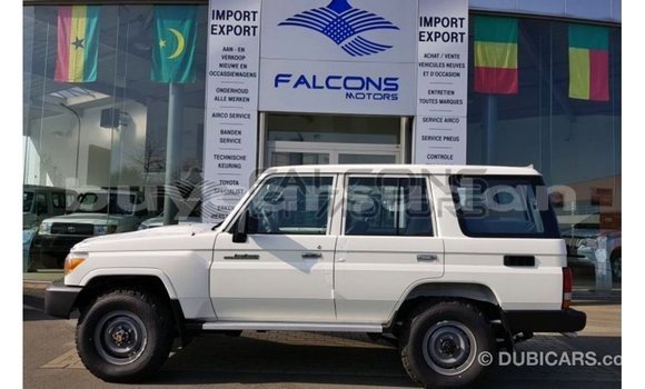 Buy Import Toyota Land Cruiser White Car in Import - Dubai in Al Jazirah State Buy Import Toyota Land Cruiser White Car in Import - Dubai in Al Jazirah State