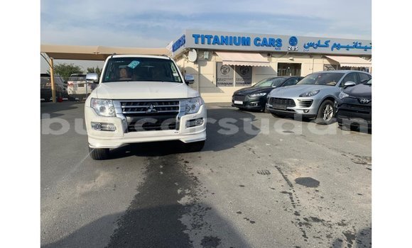 Buy Import Mitsubishi Pajero White Car in Import - Dubai in Al Jazirah State Buy Import Mitsubishi Pajero White Car in Import - Dubai in Al Jazirah State