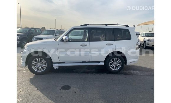 Buy Import Mitsubishi Pajero White Car in Import - Dubai in Al Jazirah State Buy Import Mitsubishi Pajero White Car in Import - Dubai in Al Jazirah State