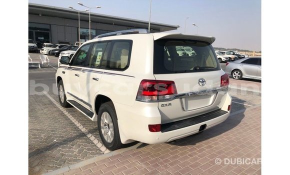 Buy Import Toyota Land Cruiser White Car in Import - Dubai in Al Jazirah State Buy Import Toyota Land Cruiser White Car in Import - Dubai in Al Jazirah State