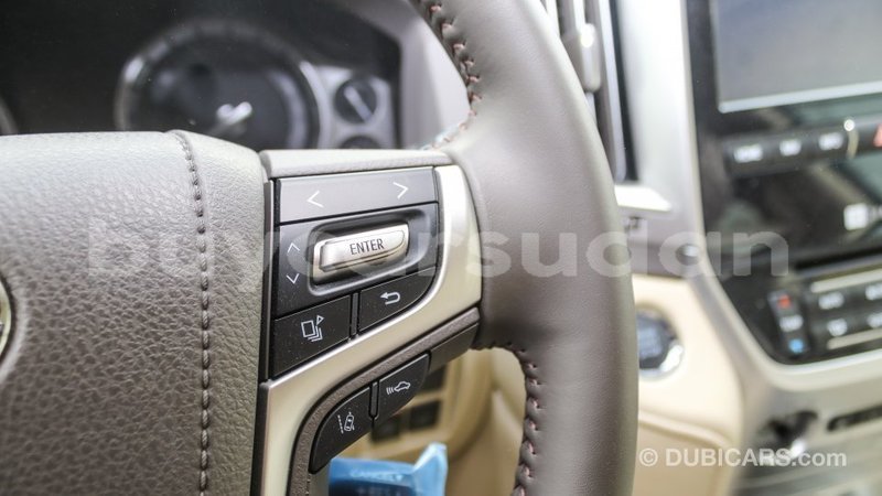 Big with watermark toyota land cruiser al jazirah state import dubai 2855