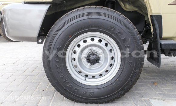 Buy Import Toyota Land Cruiser Beige Car in Import - Dubai in Al Jazirah State Buy Import Toyota Land Cruiser Beige Car in Import - Dubai in Al Jazirah State
