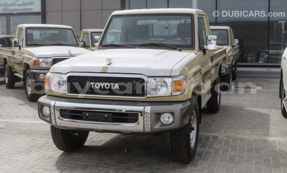 Buy Import Toyota Land Cruiser Beige Car in Import - Dubai in Al Jazirah State Buy Import Toyota Land Cruiser Beige Car in Import - Dubai in Al Jazirah State