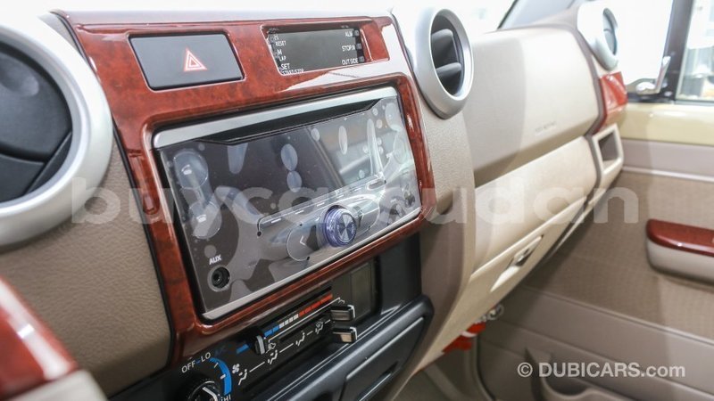 Big with watermark toyota land cruiser al jazirah state import dubai 2859