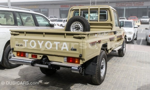 Buy Import Toyota Land Cruiser Beige Car in Import - Dubai in Al Jazirah State Buy Import Toyota Land Cruiser Beige Car in Import - Dubai in Al Jazirah State