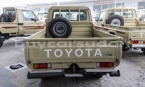 Buy Import Toyota Land Cruiser Beige Car in Import - Dubai in Al Jazirah State Buy Import Toyota Land Cruiser Beige Car in Import - Dubai in Al Jazirah State