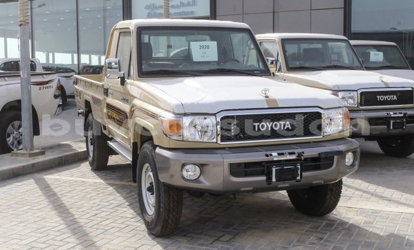 Buy Import Toyota Land Cruiser Beige Car in Import - Dubai in Al Jazirah State Buy Import Toyota Land Cruiser Beige Car in Import - Dubai in Al Jazirah State